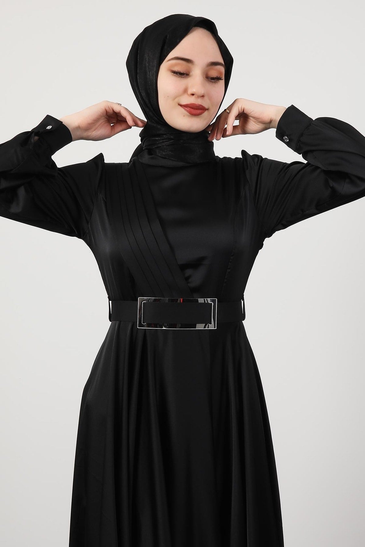 فستان سهرة giz astore لون أسود