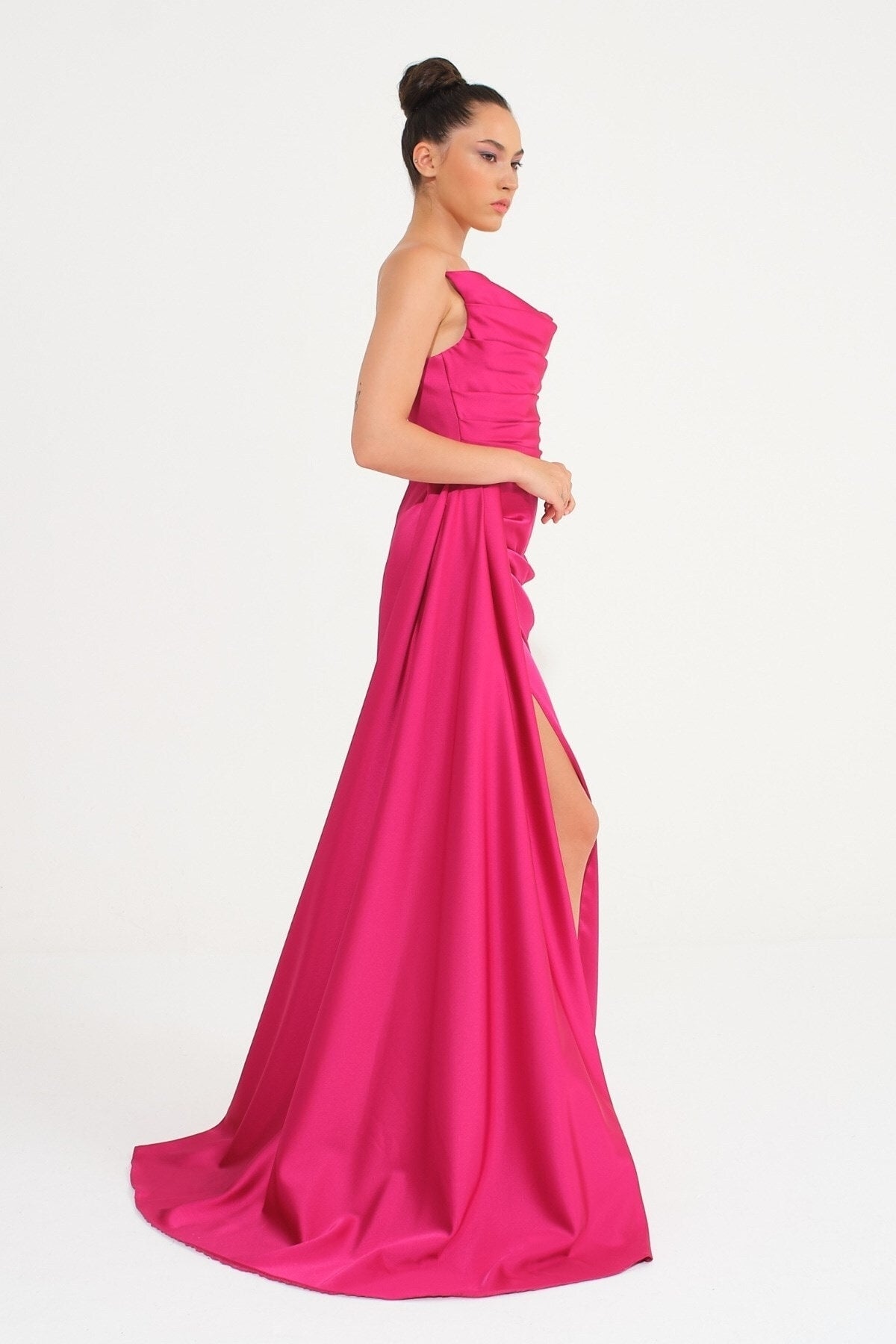 فستان سهرة SpringStore لون زهري