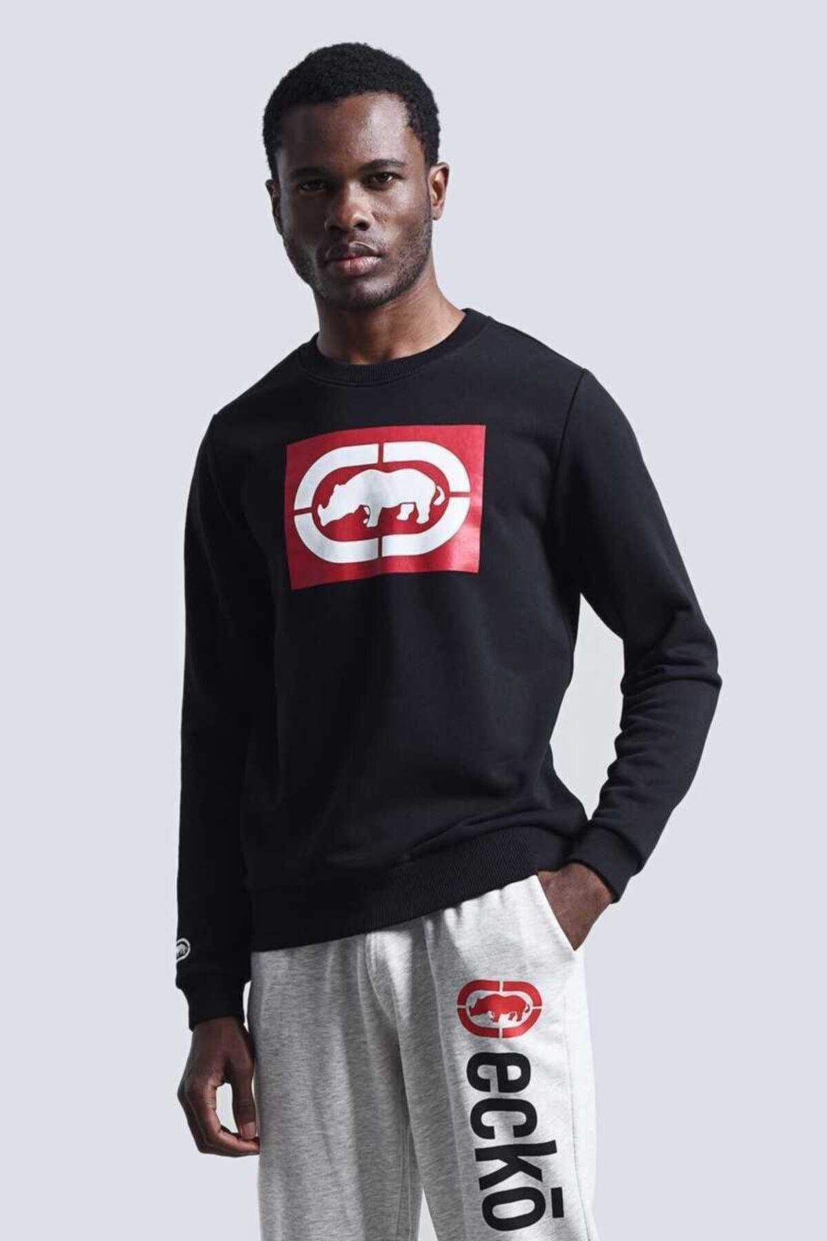 هودي Ecko Unltd لون أسود