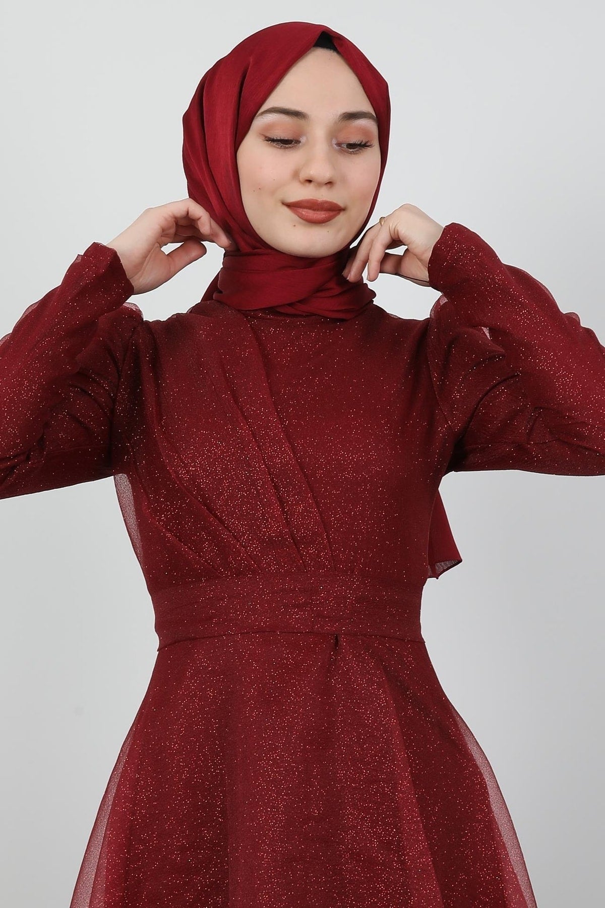 فستان سهرة giz astore لون بوردو