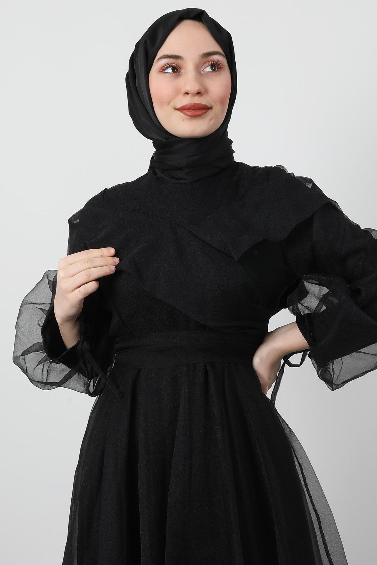 فستان سهرة giz astore لون أسود