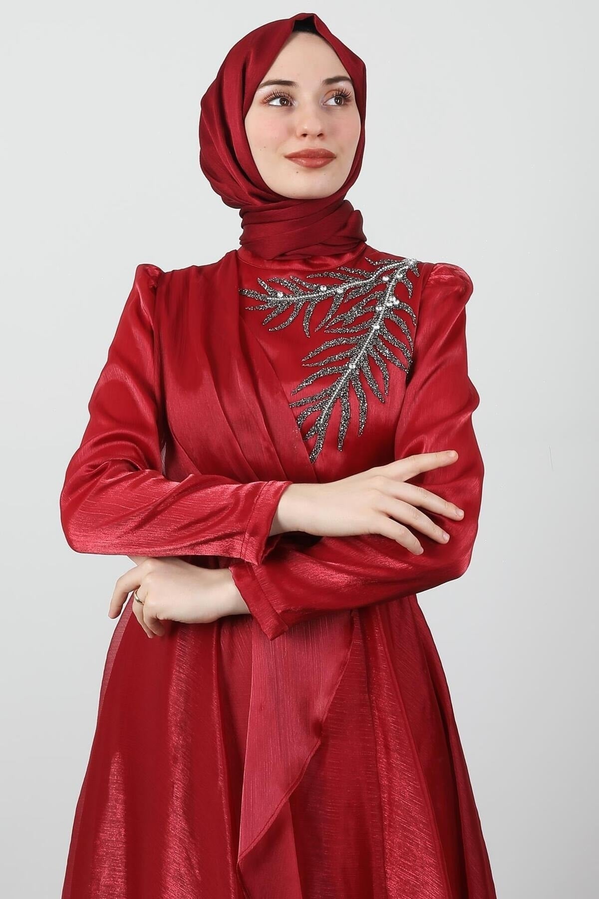 فستان سهرة giz astore لون بوردو