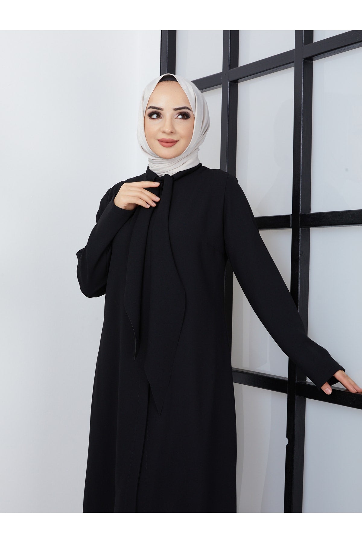 تونيك BELLİNA لون أسود