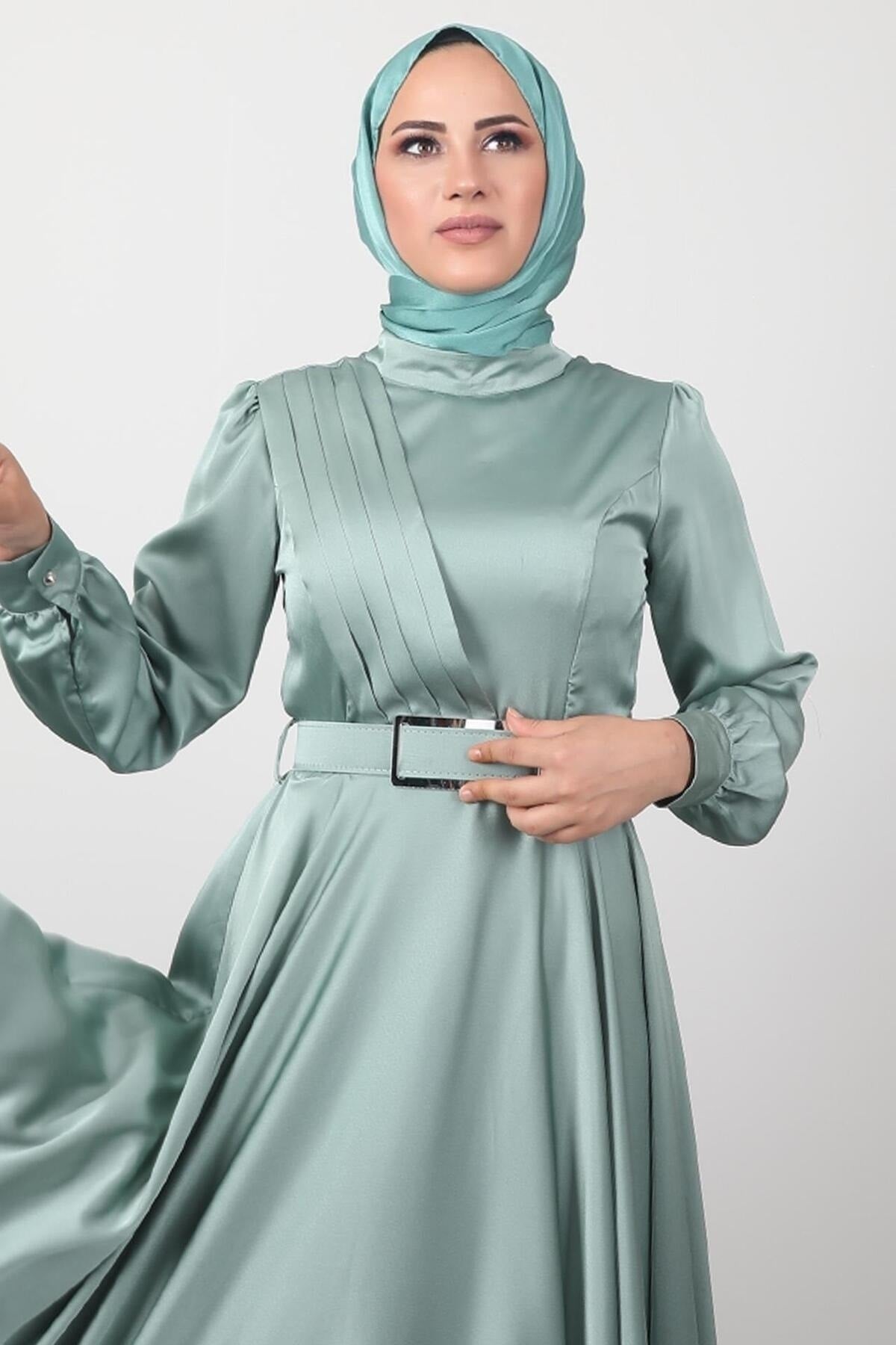 فستان سهرة giz astore لون أخضر