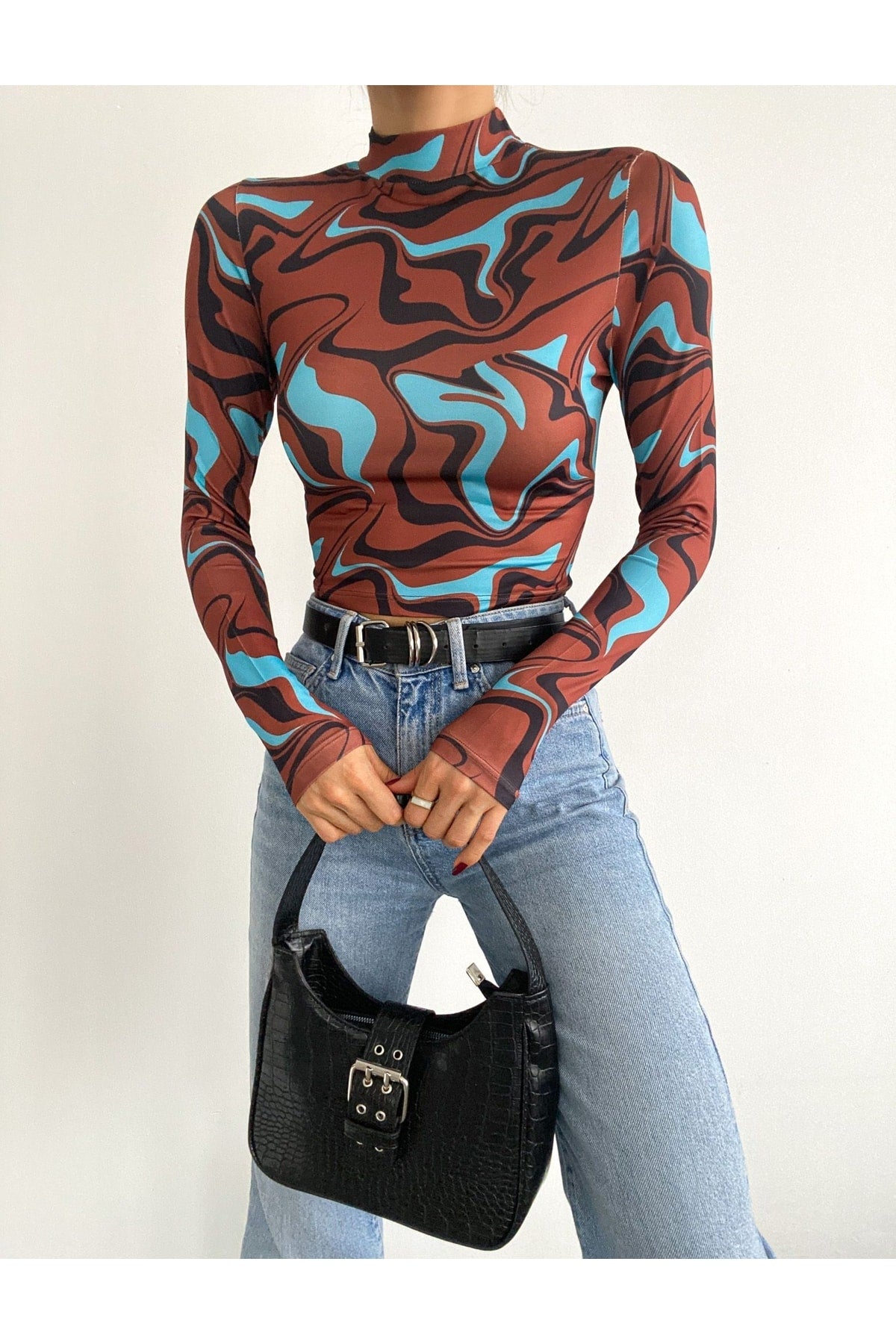 بلوزة alenmoda لون بني