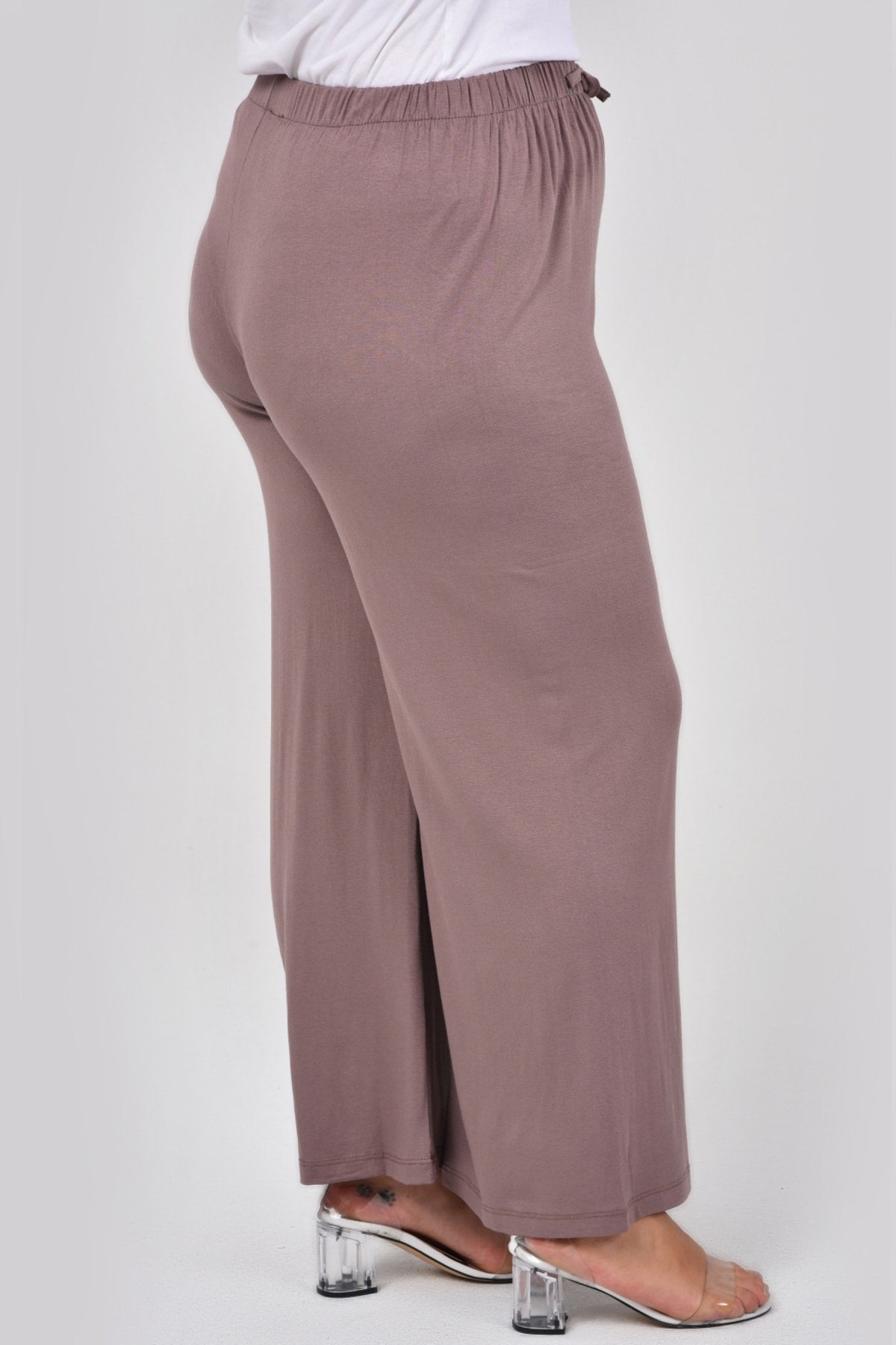 بنطال tarzımsüper لون بني