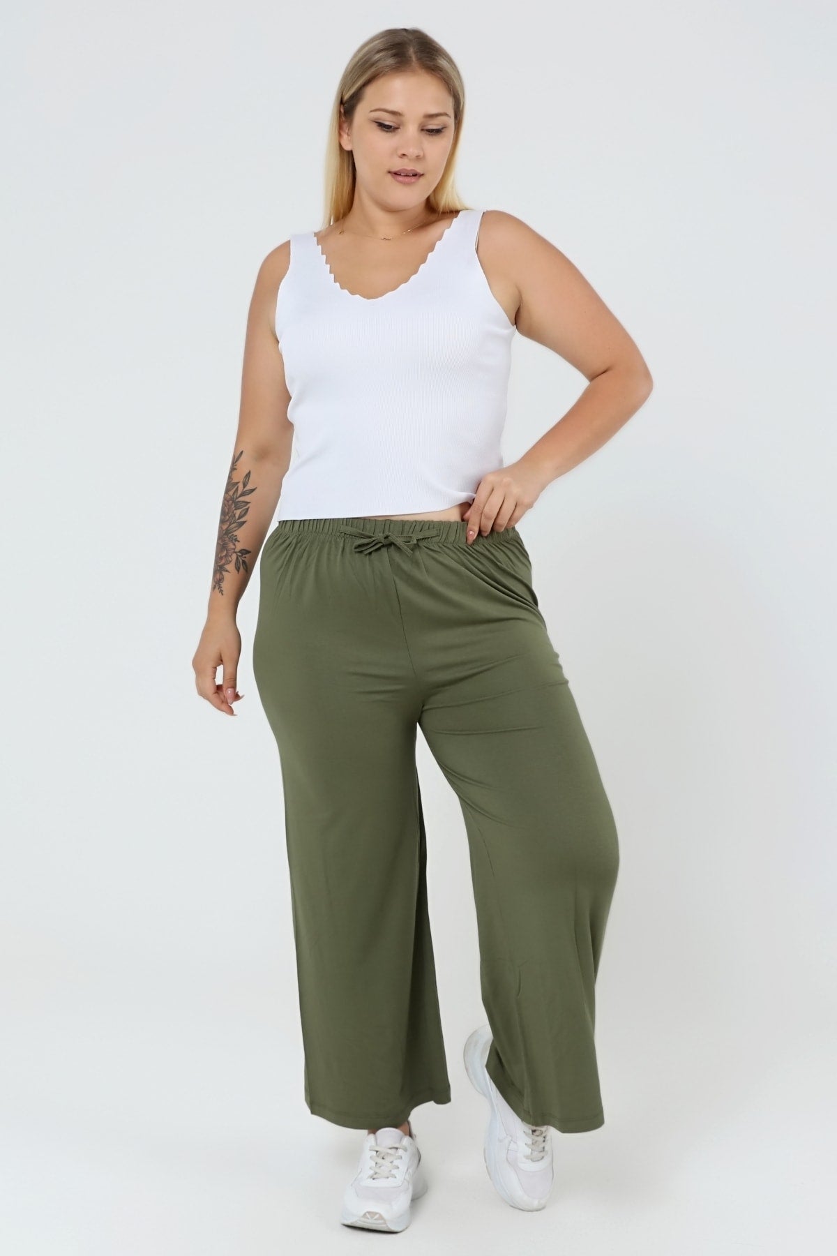 بنطال tarzımsüper لون كاكي